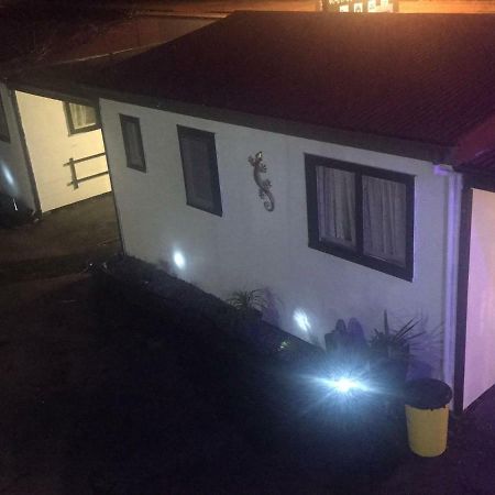 Windsor Lodge & Caravan Park Waitahanui Exterior foto